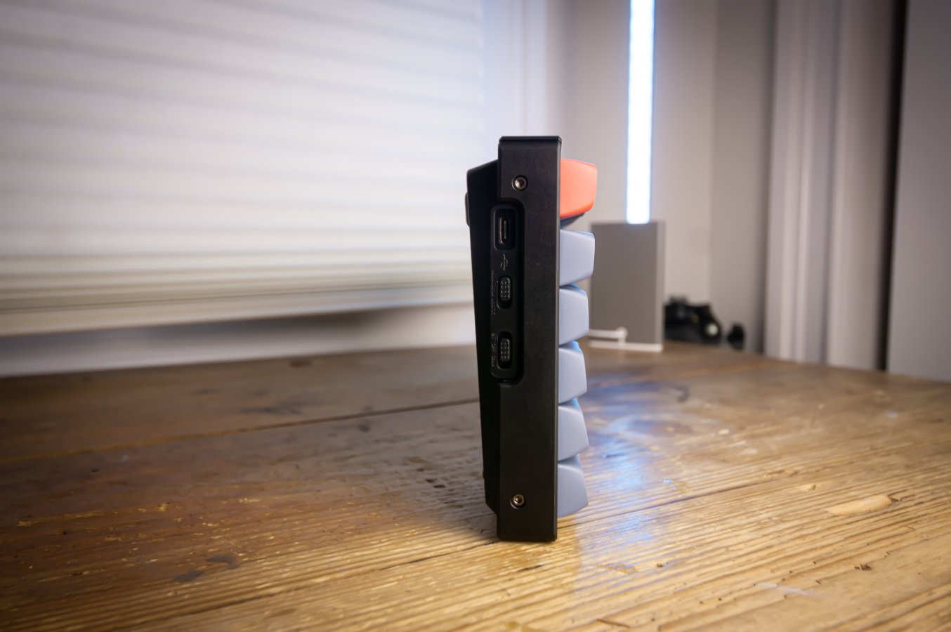 Keychron K8 Pro QMK/VIA Wireless Mechanical Keyboard