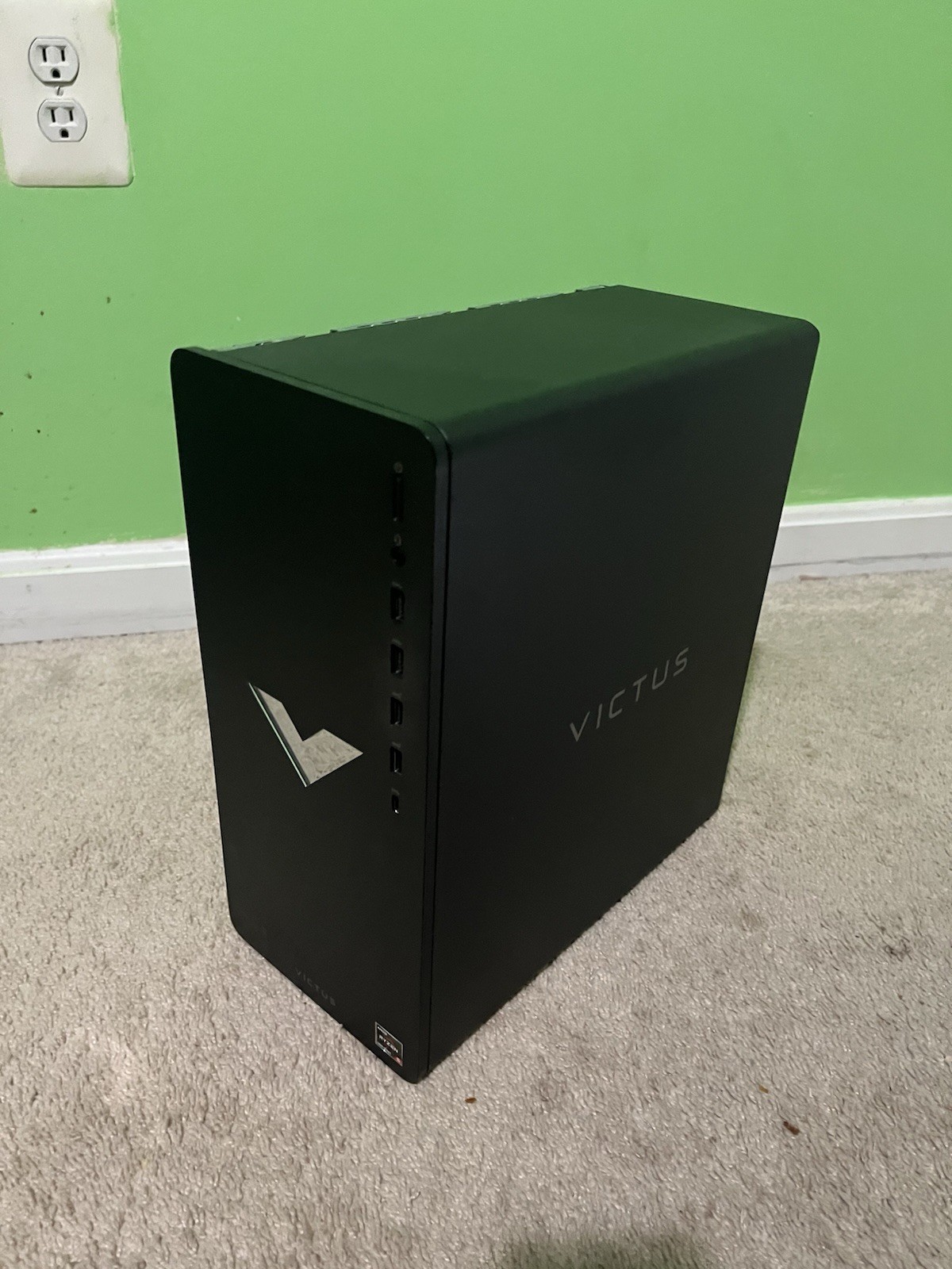 HP Victus 15L Desktop (2024)