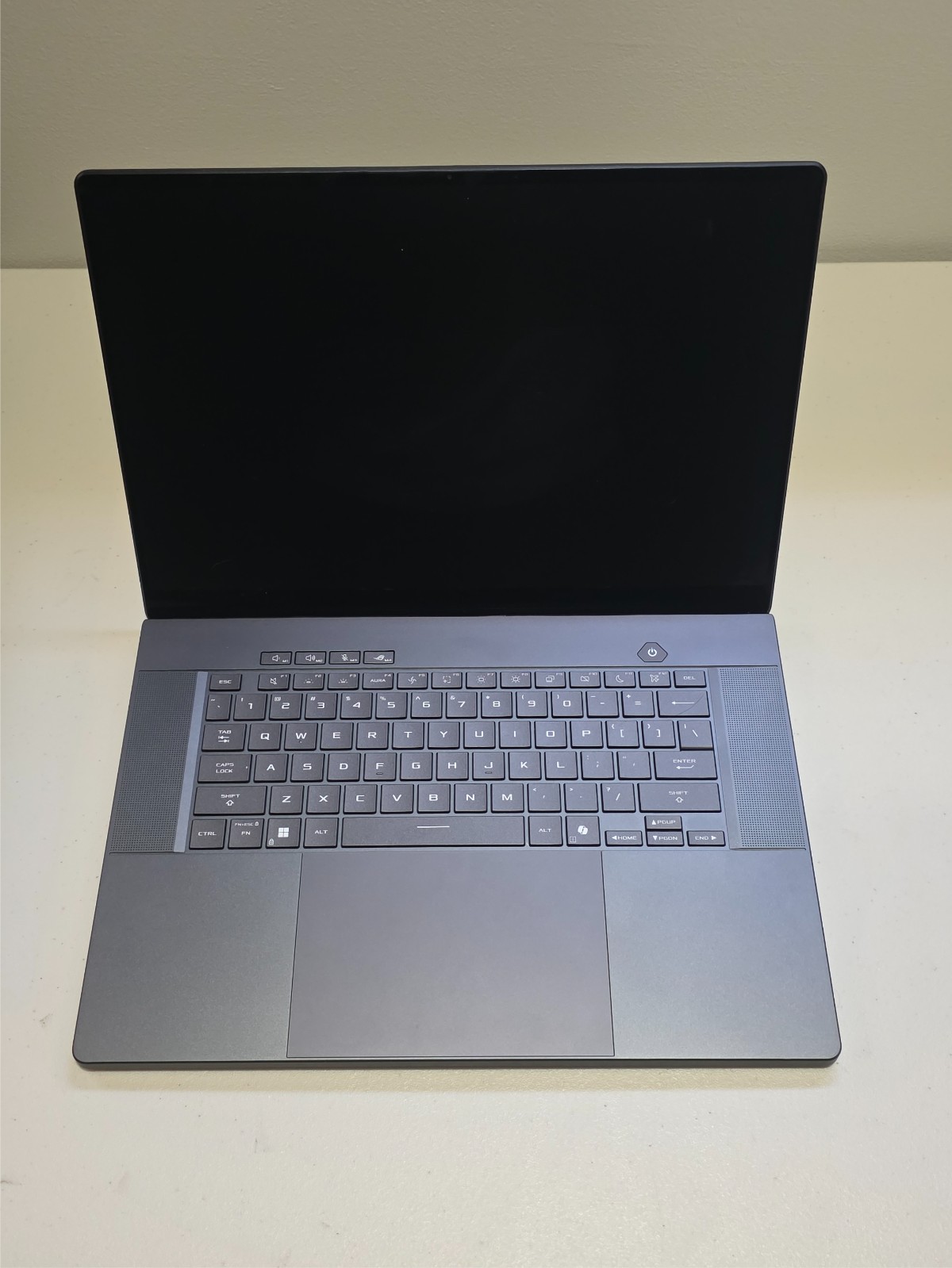 ASUS ROG Zephyrus G16 (2025)