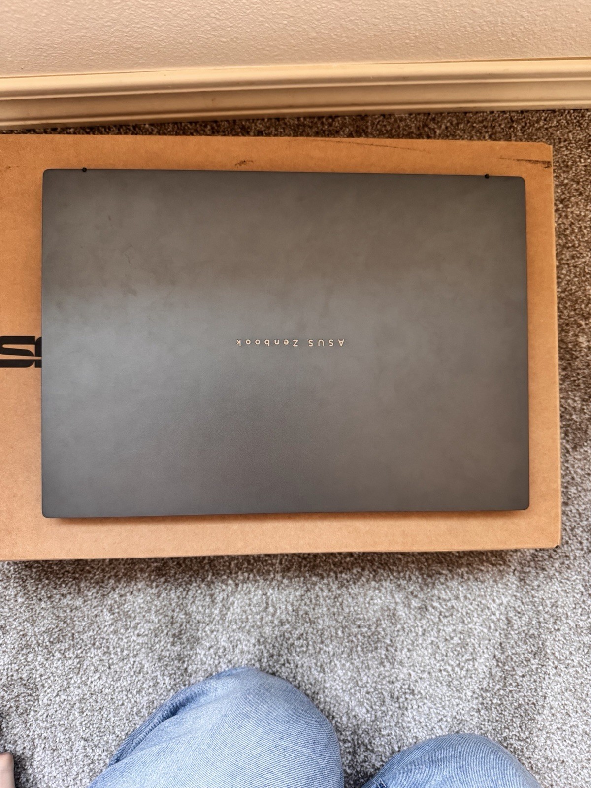 ASUS Zenbook 14 OLED (UX3405)