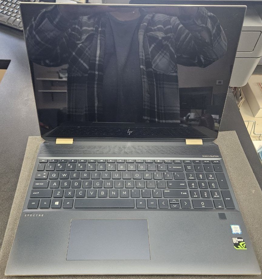 HP Spectre x360 16