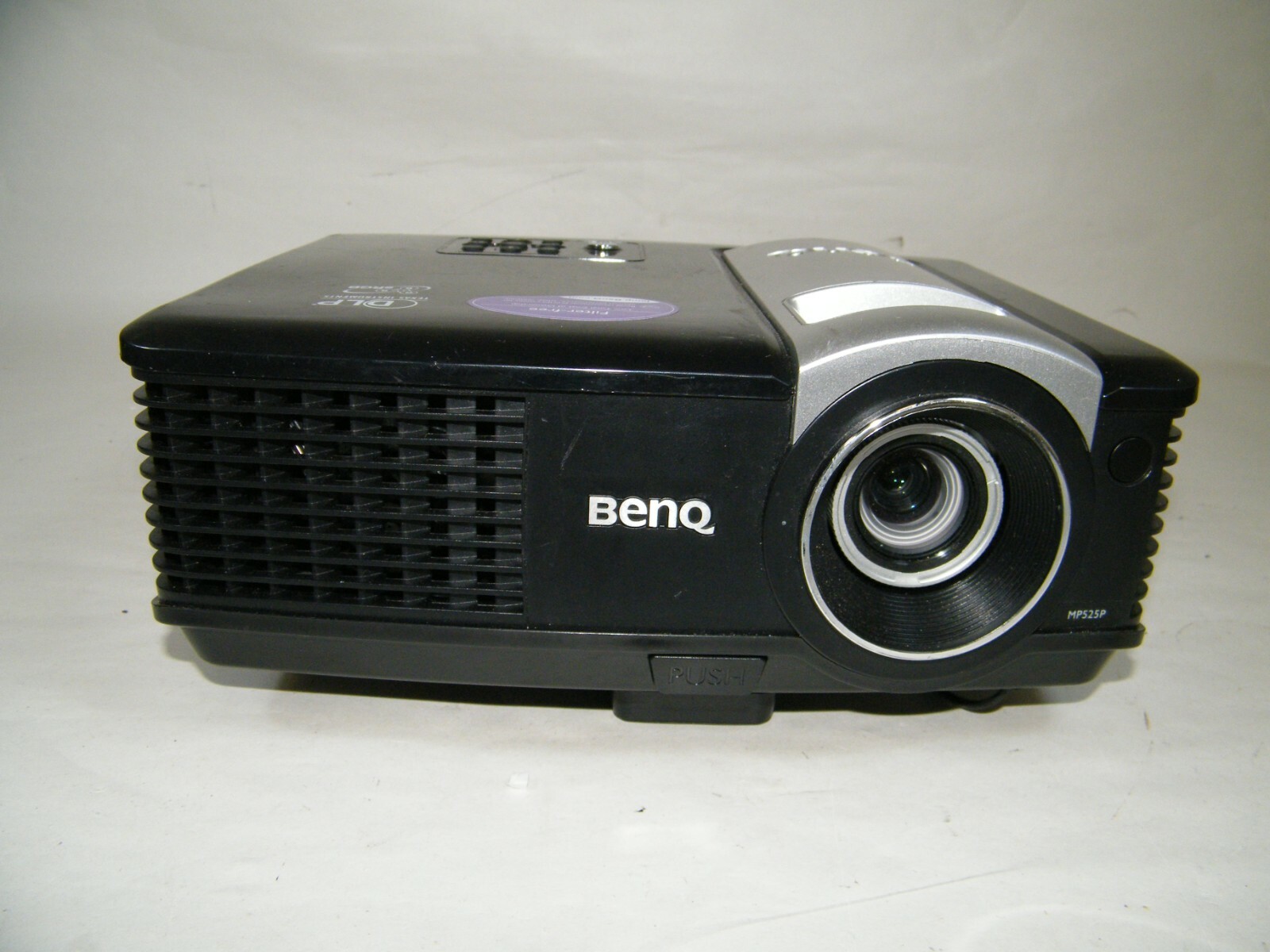 BenQ MP623 XGA DLP Projector