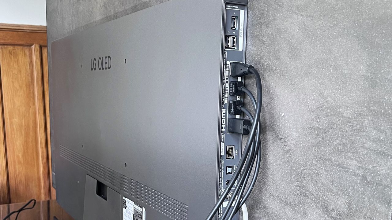 LG OLED evo C4 55″